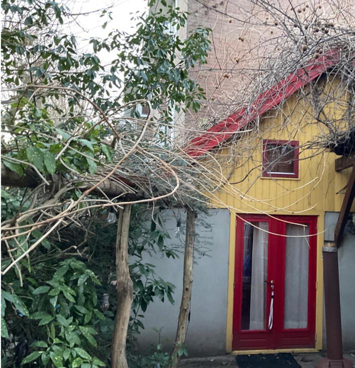 ユトレヒトTiny House For 2 With Private Gardenアパートメント エクステリア 写真